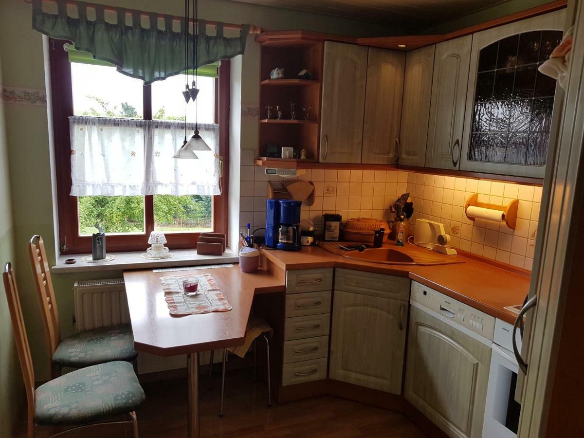 Strasse Des Friedens Apartment Hilmersdorf ภายนอก รูปภาพ
