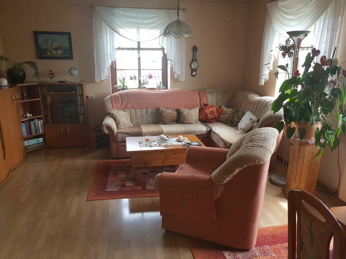 Strasse Des Friedens Apartment Hilmersdorf ภายนอก รูปภาพ